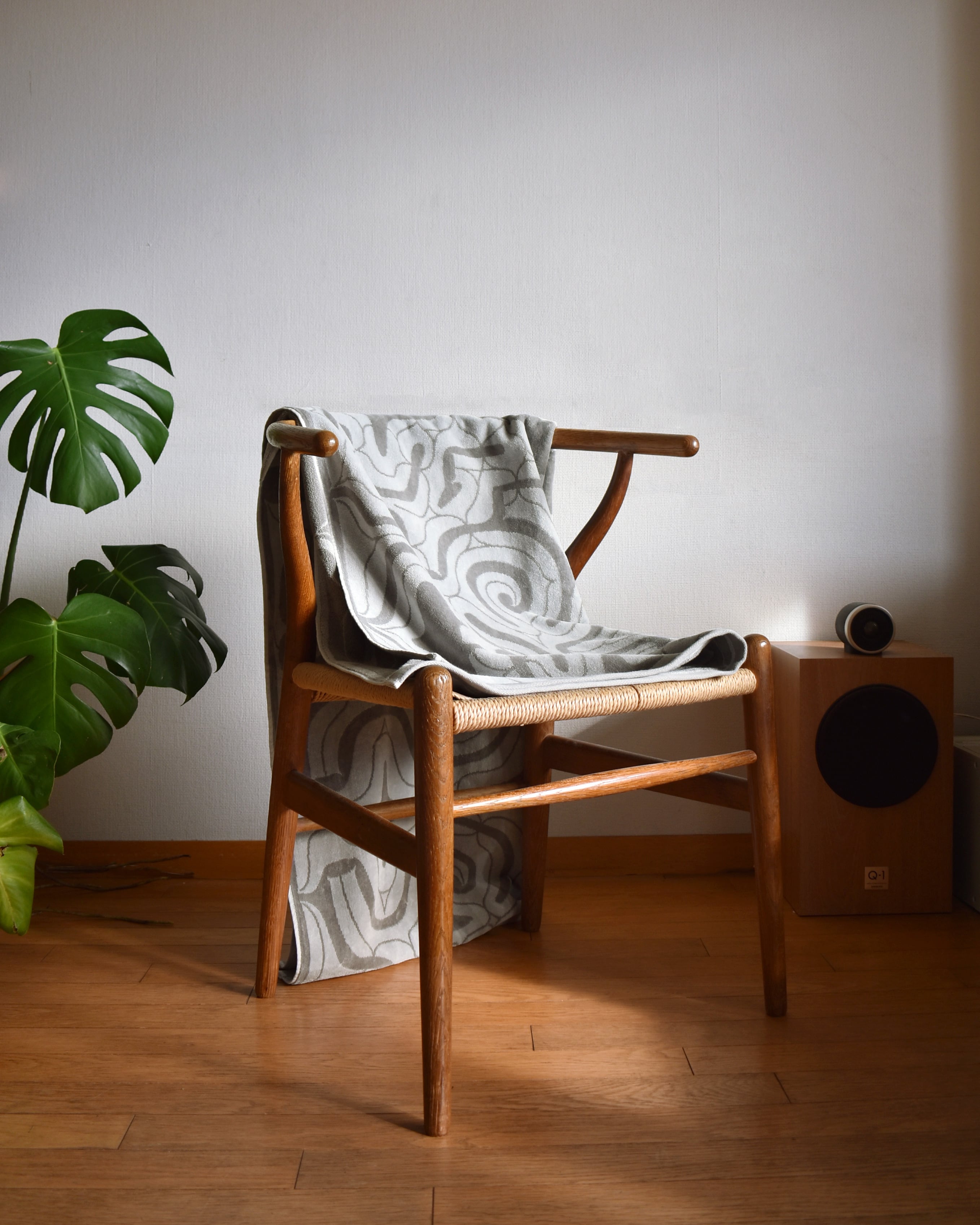 アイヌ文様の今治タオルブランケット 4color | NIBUTANI WORKS