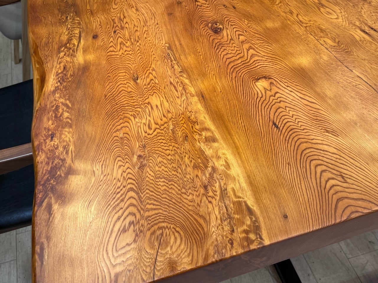 屋久杉（ヤクスギ）_1680×910-835×62_浅草本店_テーブル天板/一枚板