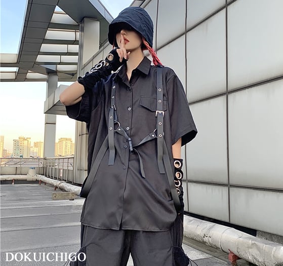 半袖 黒シャツ レディース メンズ ベルト付き 病みかわいい ゴスロリ モード系 個性的 Tb 771 毒いちご 韓国ファッション