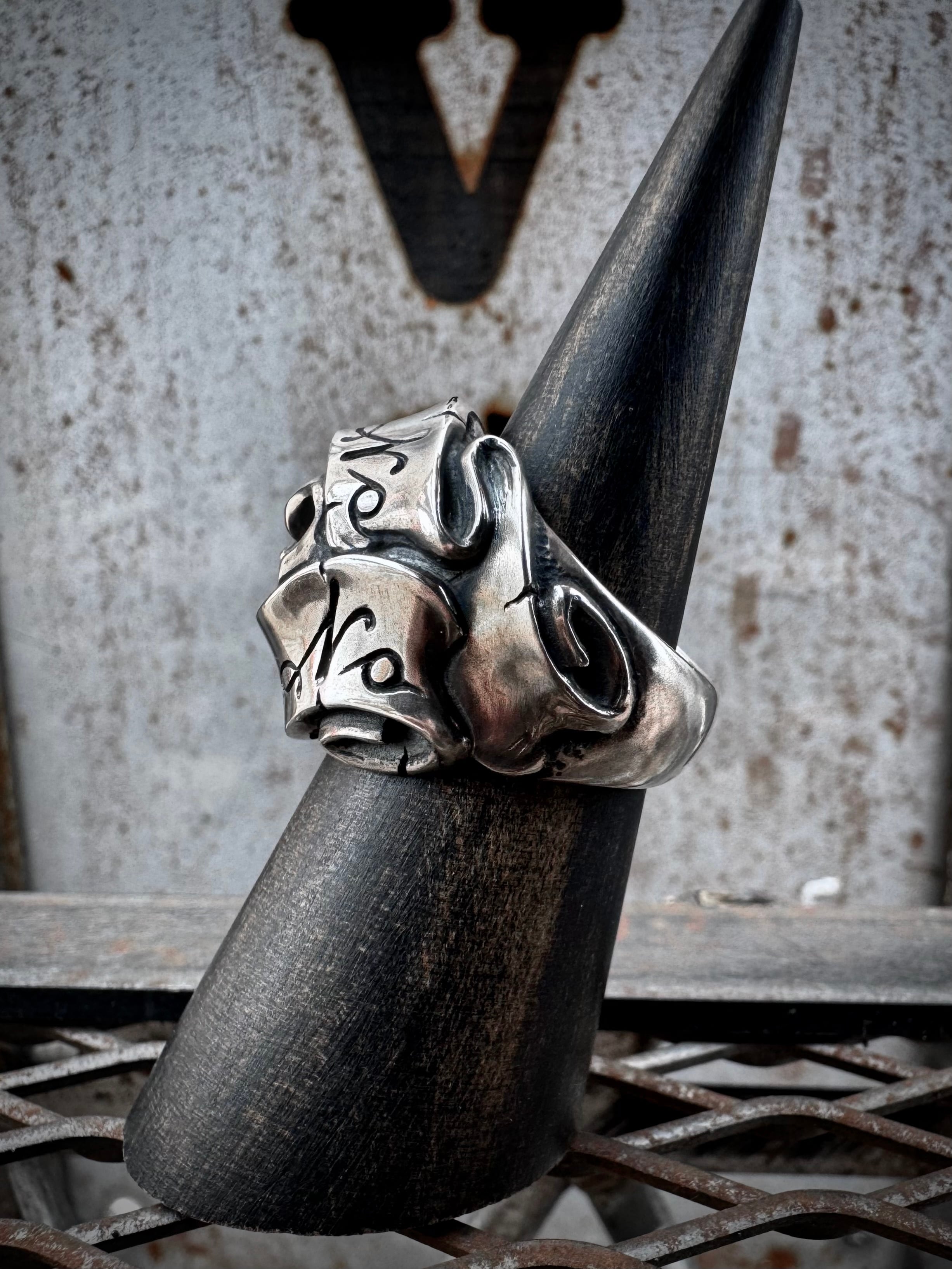 Rat Race】Give No Take No Skull Ring 2 ギブノーテイクノースカル
