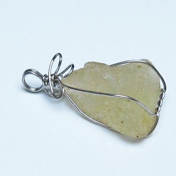 リビアングラス ペンダント 一点物 メール便可 112-13770