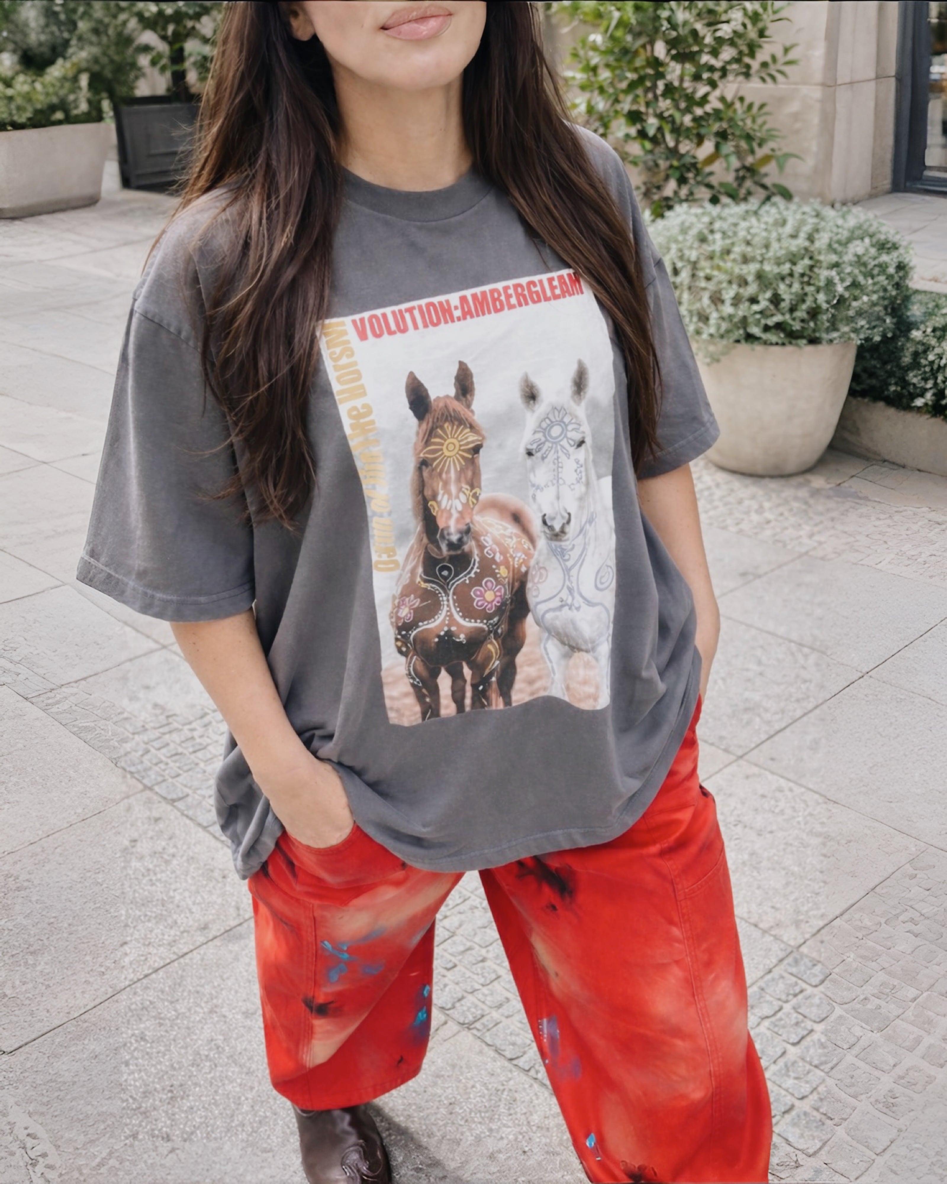 【3月下旬】炭黒 | EVOLUTION HORSE T-SHIRT