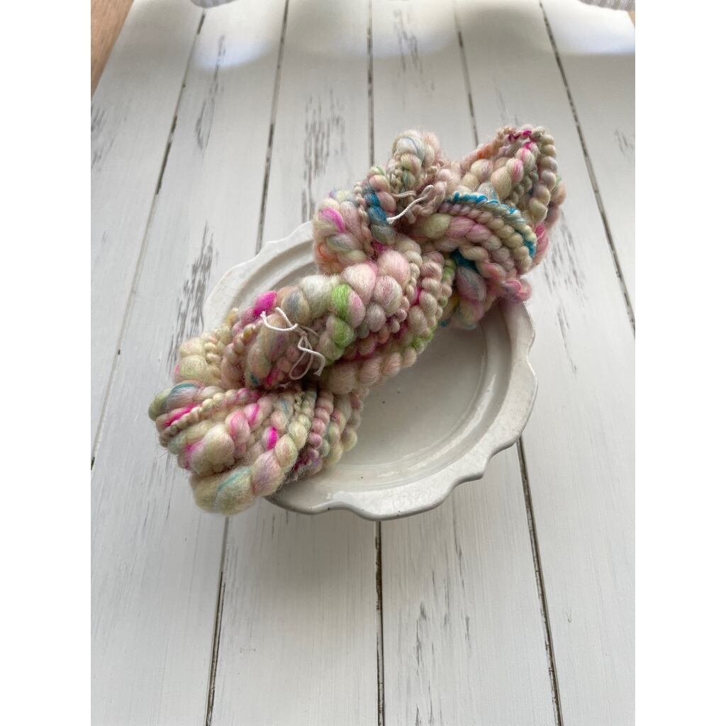 アートヤーン  手紡ぎ糸【22-0105】