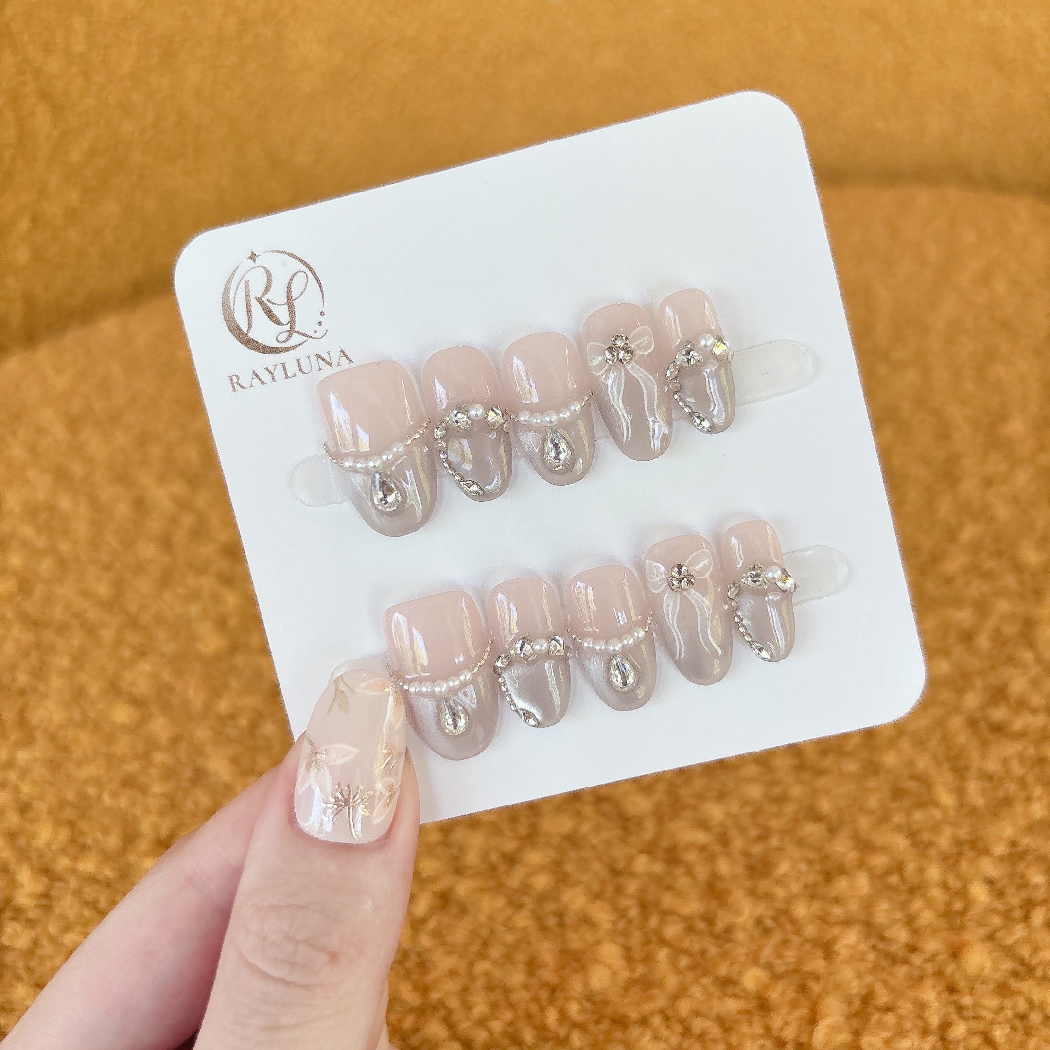 #C2 ミディアムオーバル/NZ031 繰り返し使えるネイルチップ