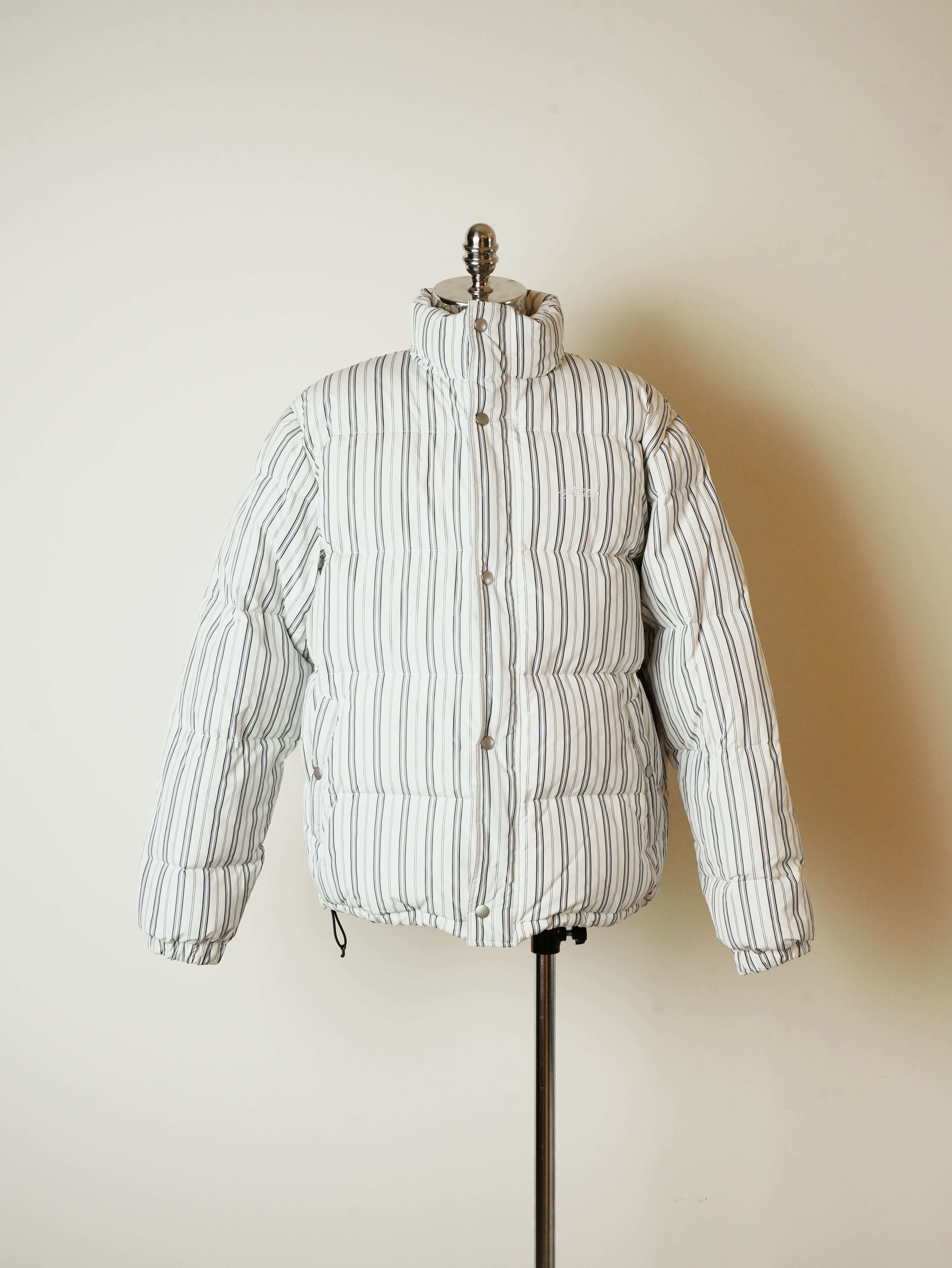 【人気XLサイズ】STUSSY ダウンジャケット 刺繍ロゴ 肉厚 白. STUSSY - stussy ダウン 最終お値下げ❗️の通販 by parun'sshop