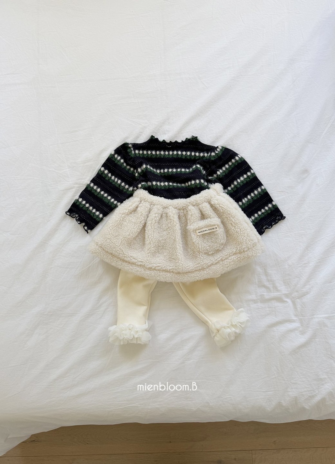 mien bloom B［取寄］bunny bear reversible skirt 26winter