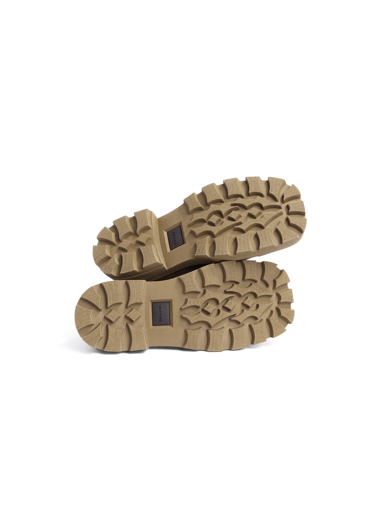 UNEEK BASEMNT - Discover independent style.