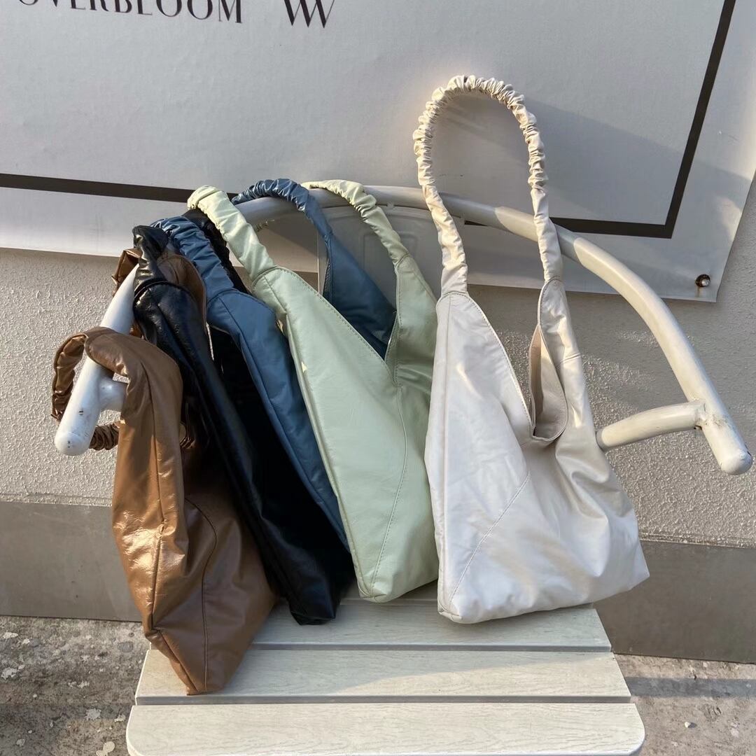 Vラインバッグ　AS119-Y21