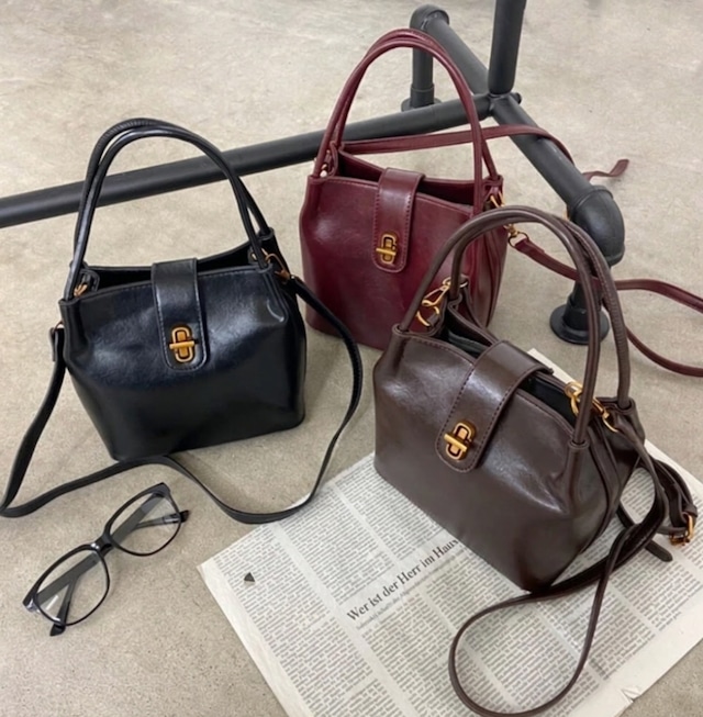 ナンバーミーTOKYO" FAKE LEATHER RETRO HAND BAG"