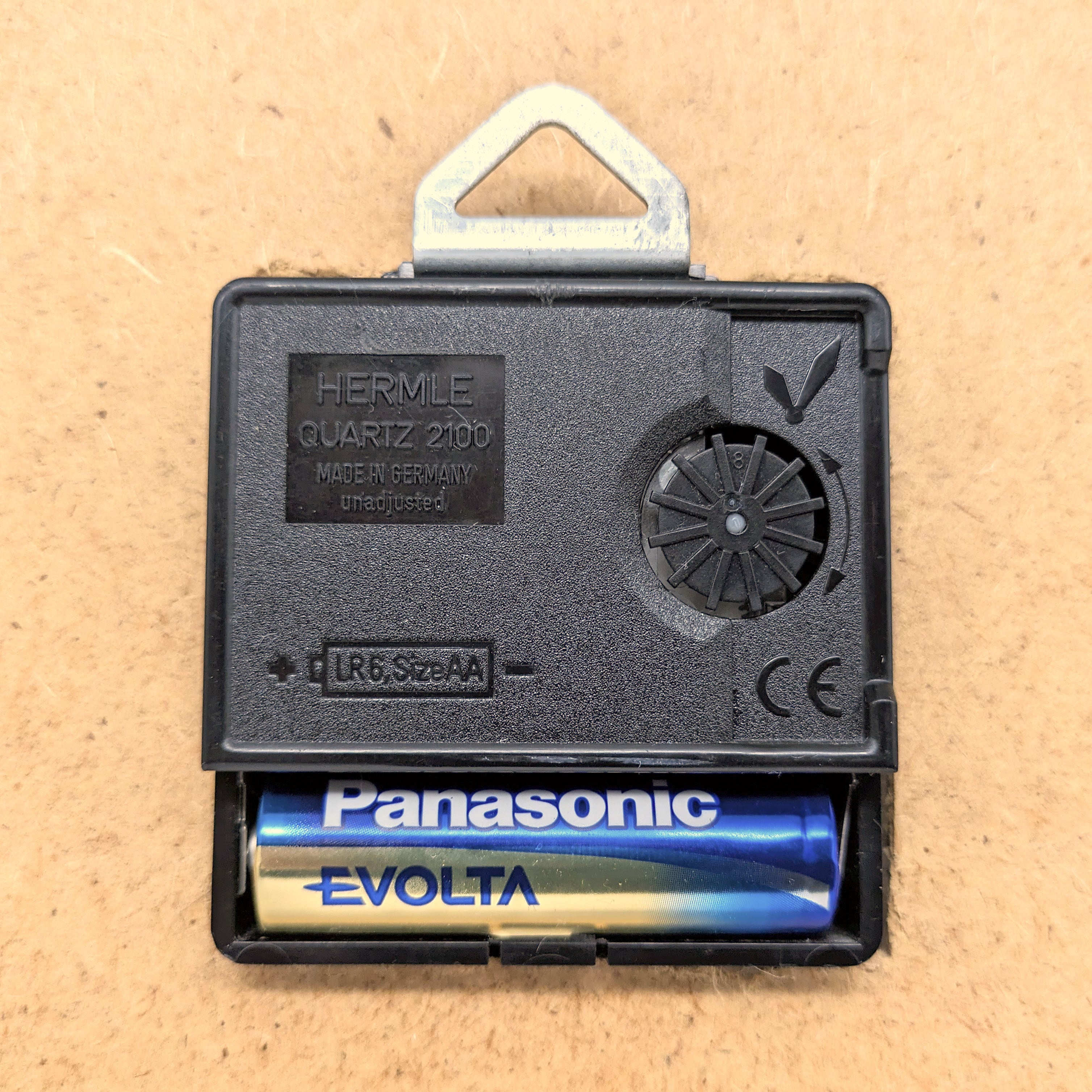 Demain(ドマン)・壁掛け時計・アナログ時計・セビリア焼・スペイン伝統