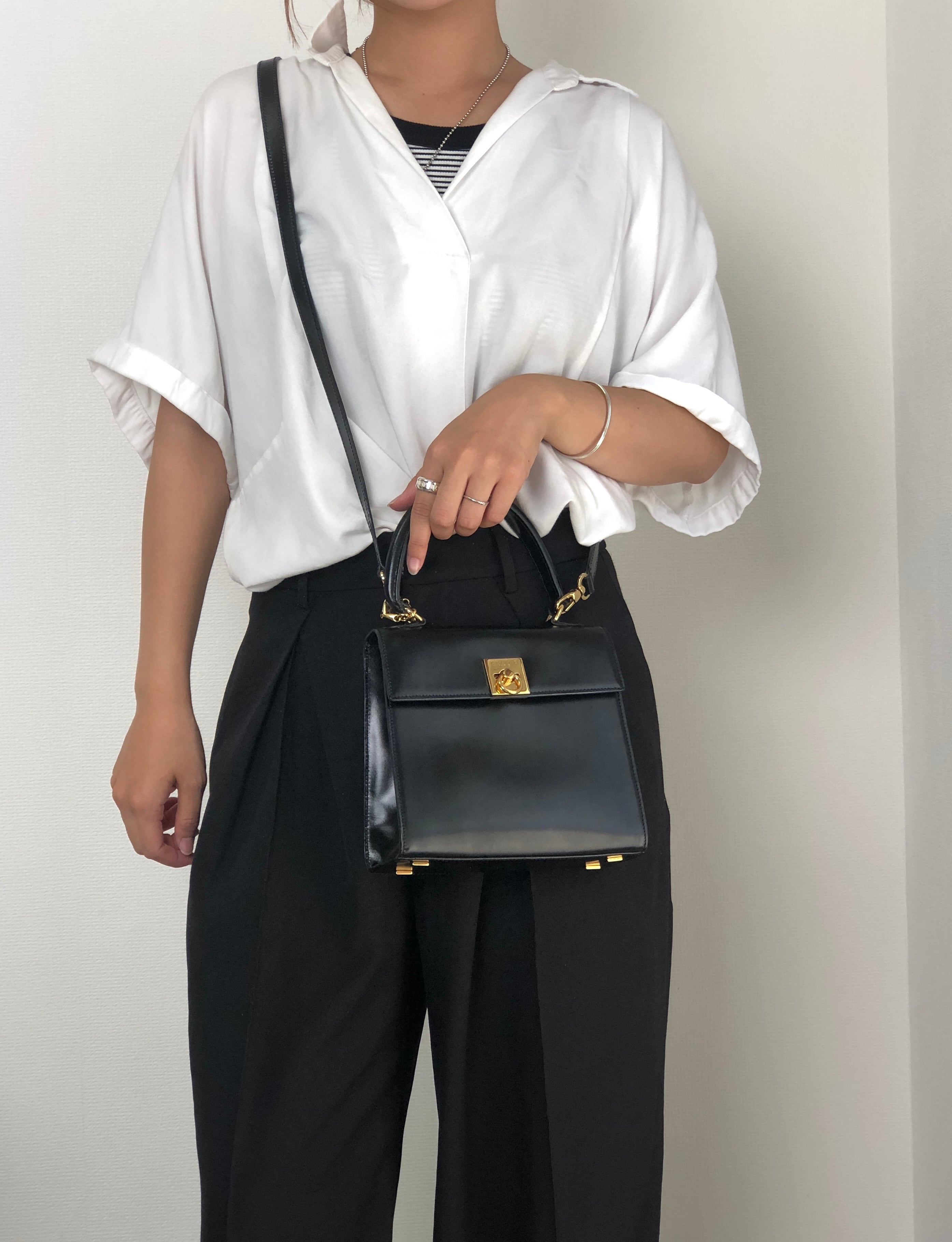 CELINE セリーヌ ショルダーバッグ ブラック ガンチーニ チェーン