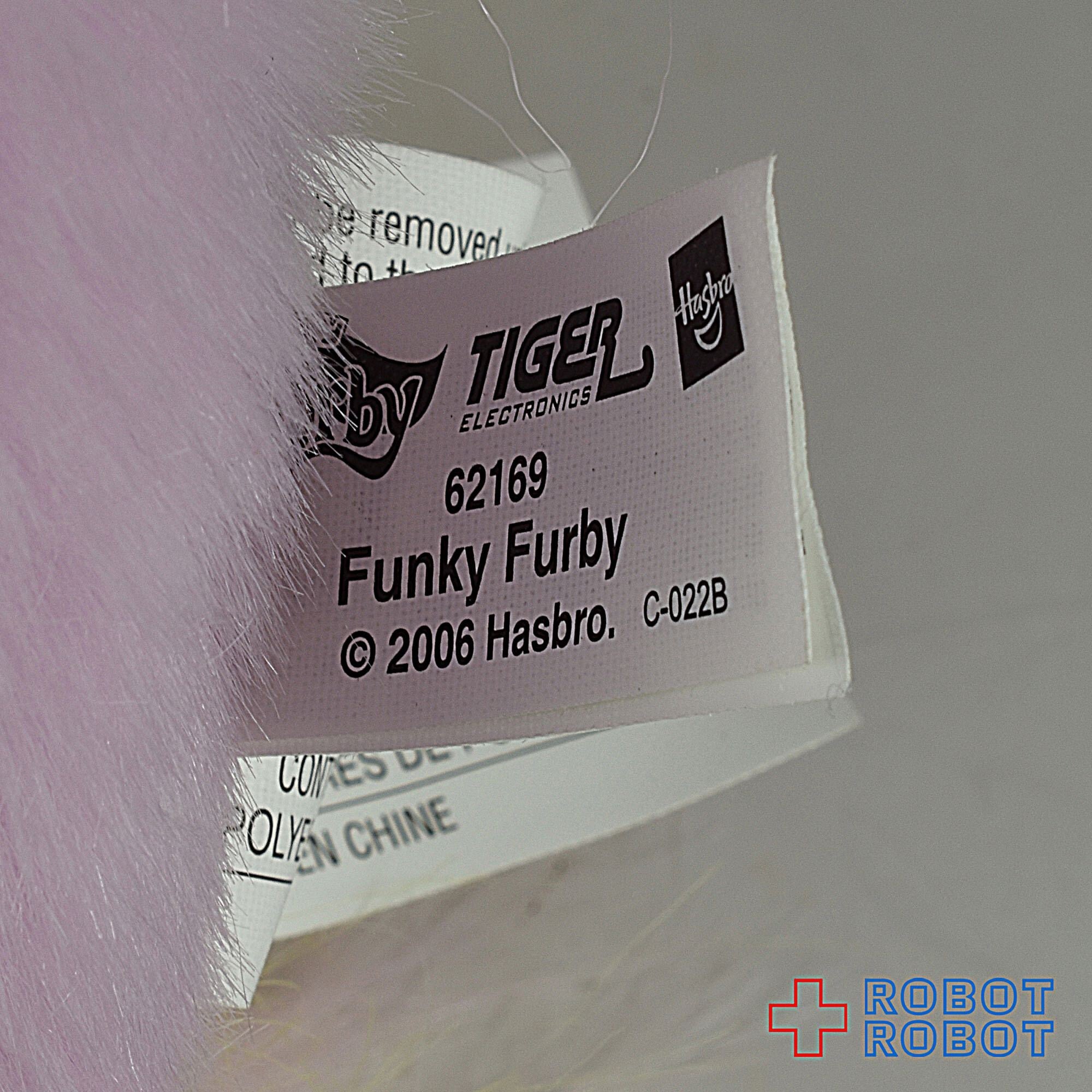 ファービー2 ファンキーファービー ピンク×イエロー 青目 ファンキーファービー ピンクとイエロー 青目 ※不可動 | ROBOTROBOT