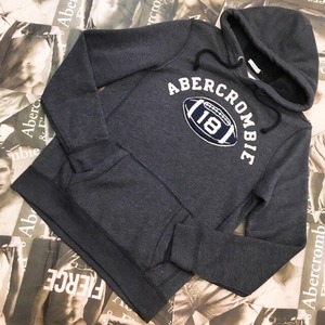 Abercrombie＆Fitch　MENS　パーカー　Ｓサイズ