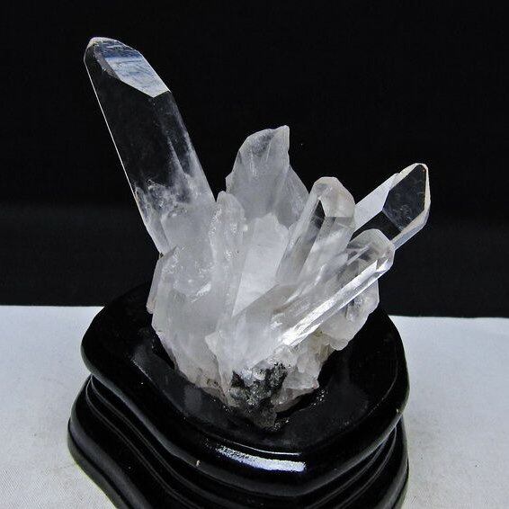 水晶 クラスター マダガスカル産 台座付属 水晶 原石 一点物 182-9302