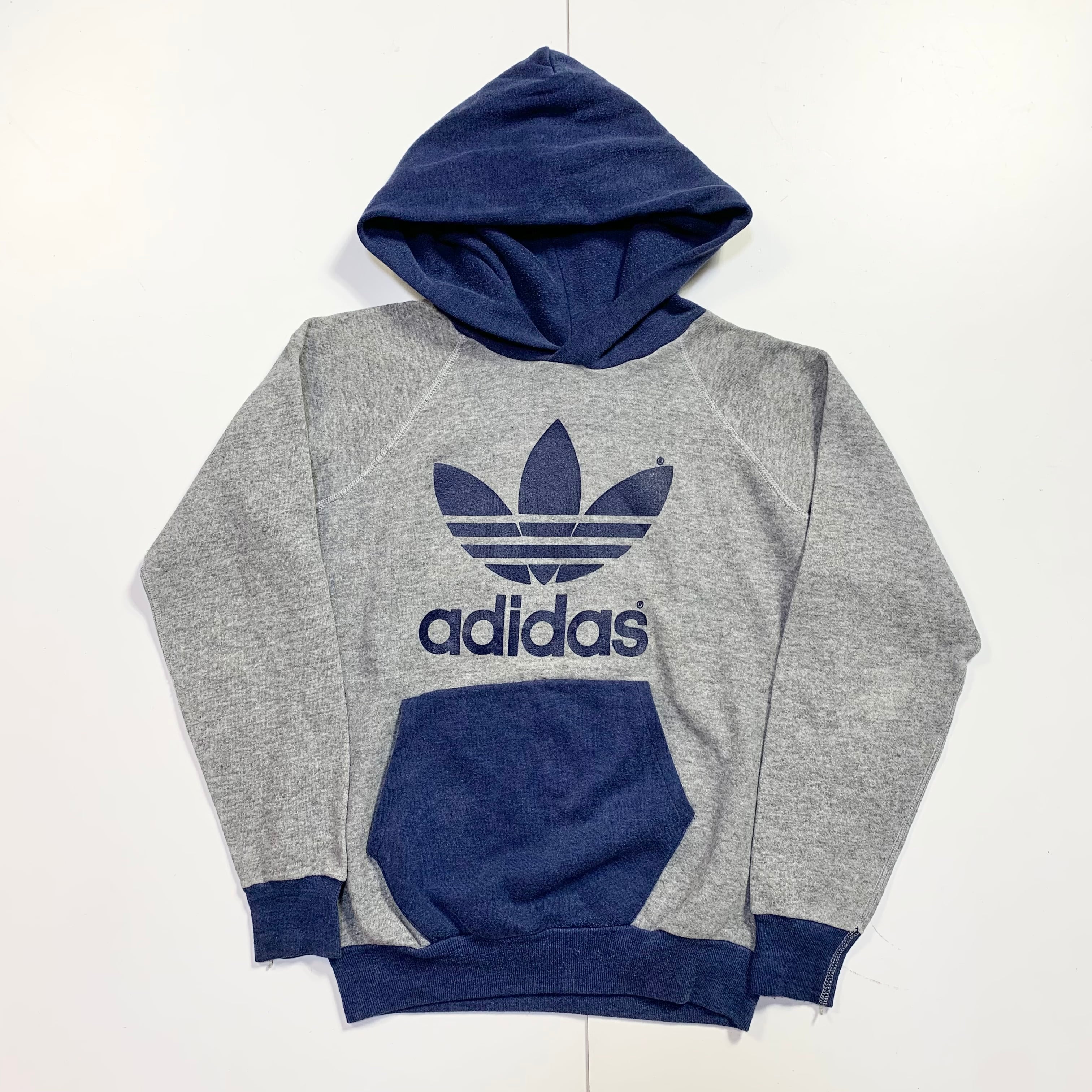 新品　アディダス　パーカー　M adidas