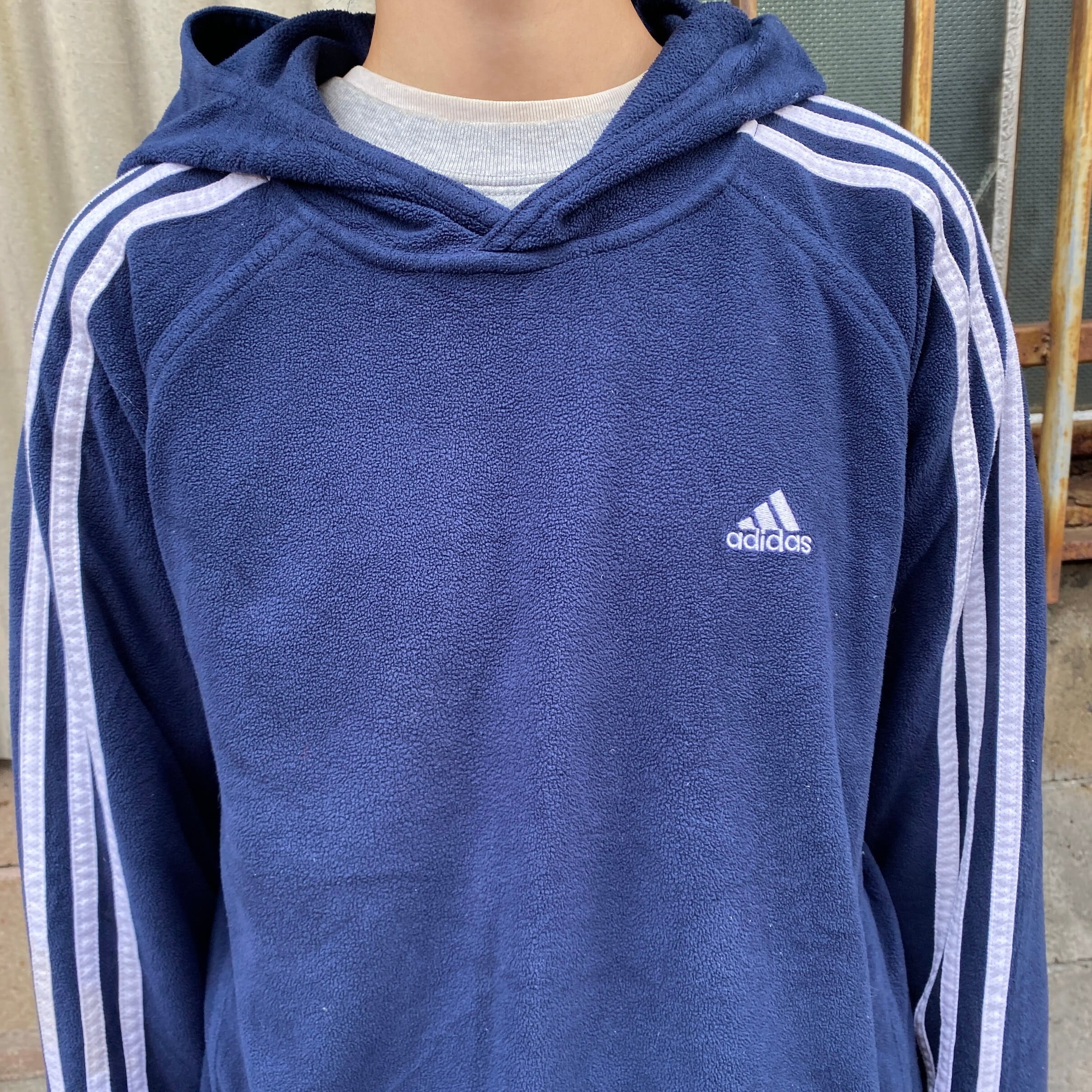 adidas アディダス ワンポイントロゴ刺繍 フリース プルオーバー