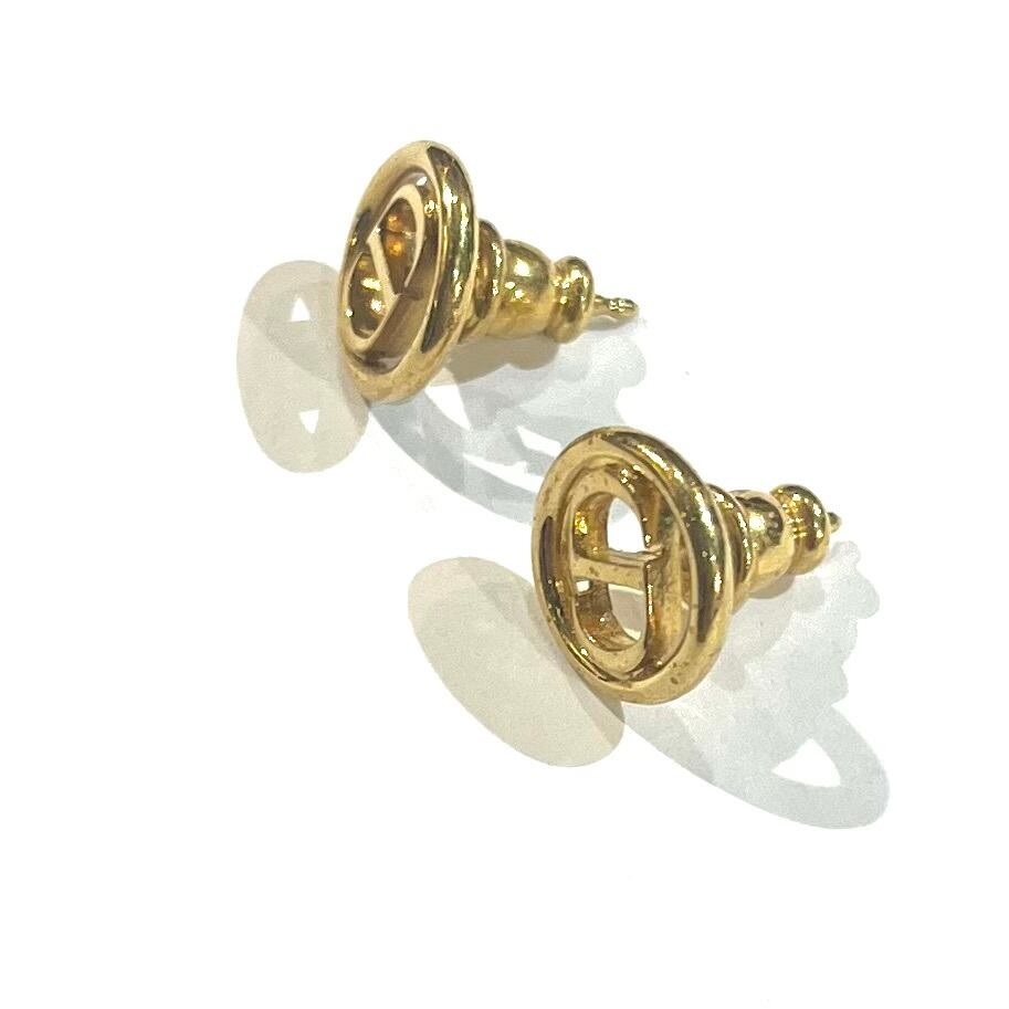 Christian Dior】2152 30 Montaigne スタッドピアス／ゴールドカラー