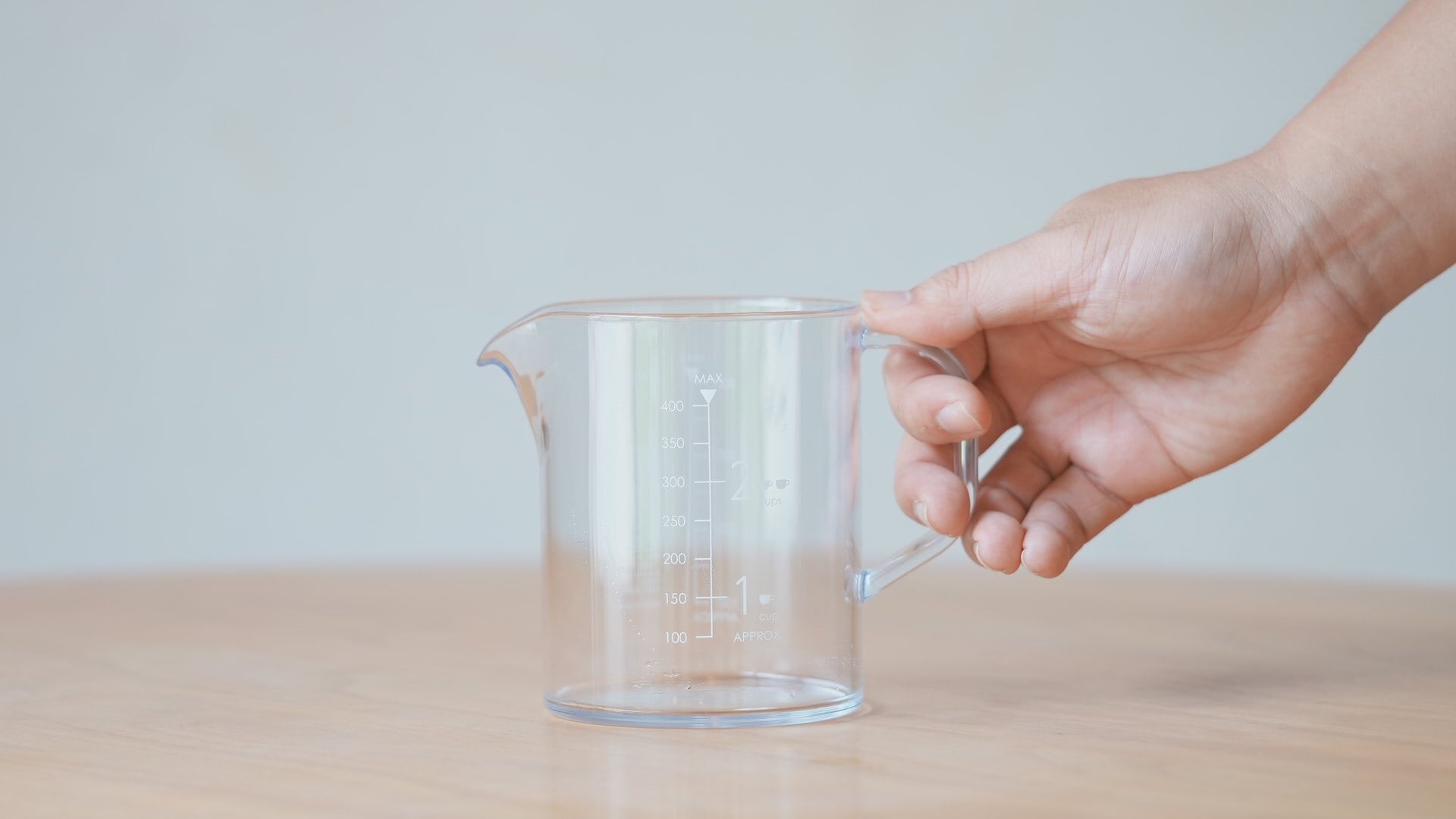 割れたビーカー 17c4d2320ddf1a9677949fe2354749