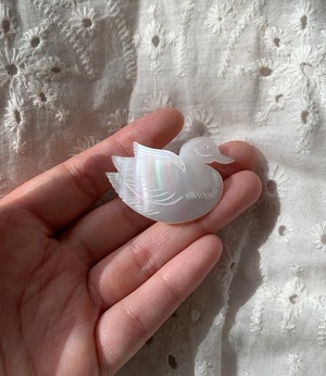 Vintage Shell Brooch