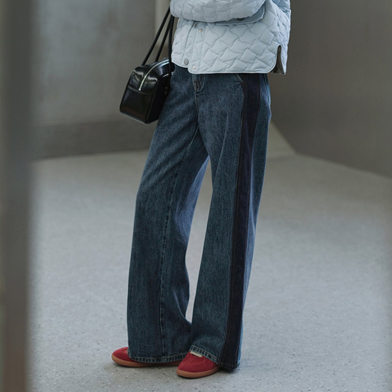 コントラストカラーサイドラインデニムパンツ A01757