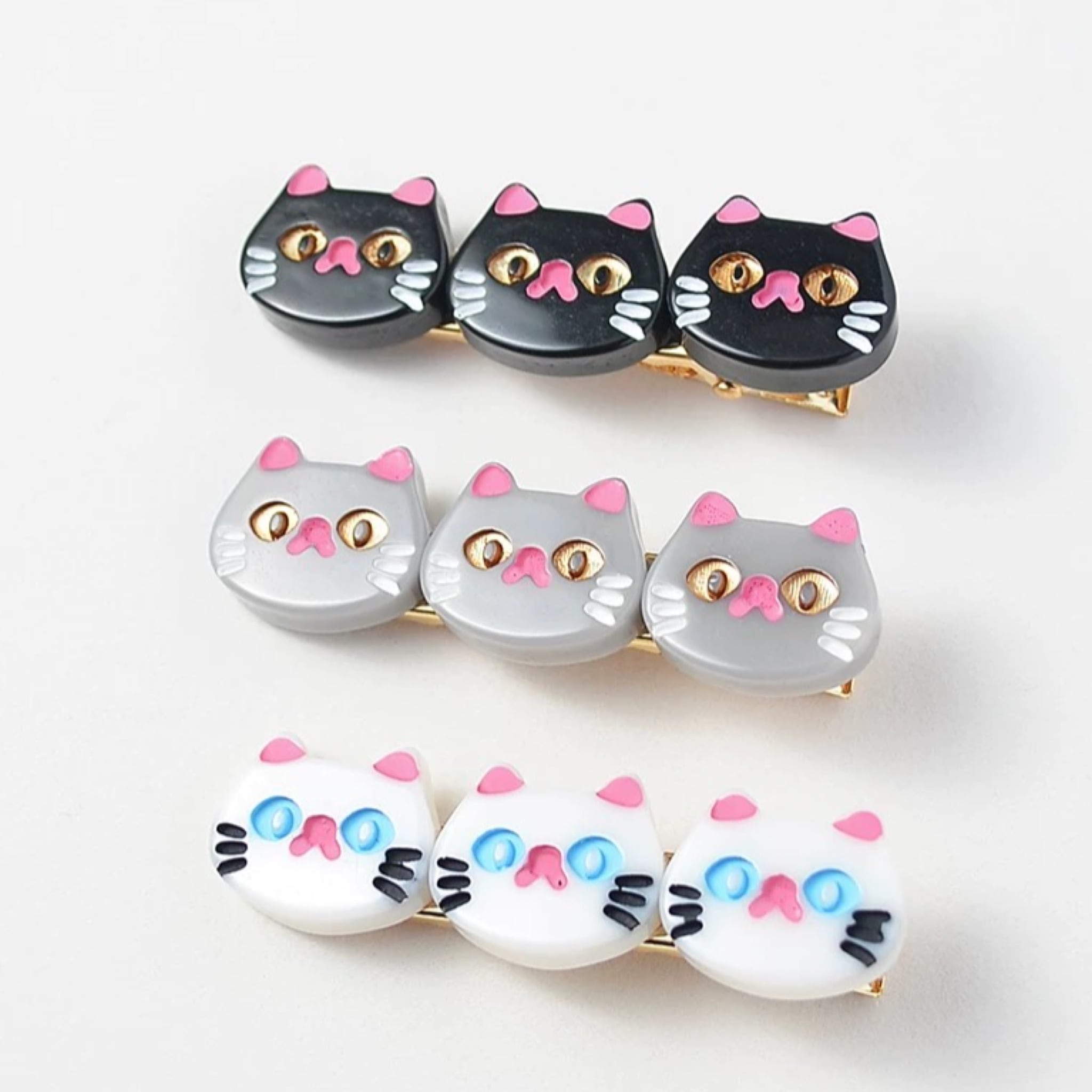ヘアクリップ】 黒猫 ネコ Neko アクリルヘアクリップ 髪留め 前髪