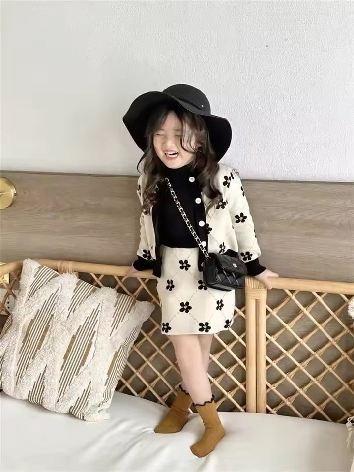 フラワーニットカーディガン×スカートセットアップ