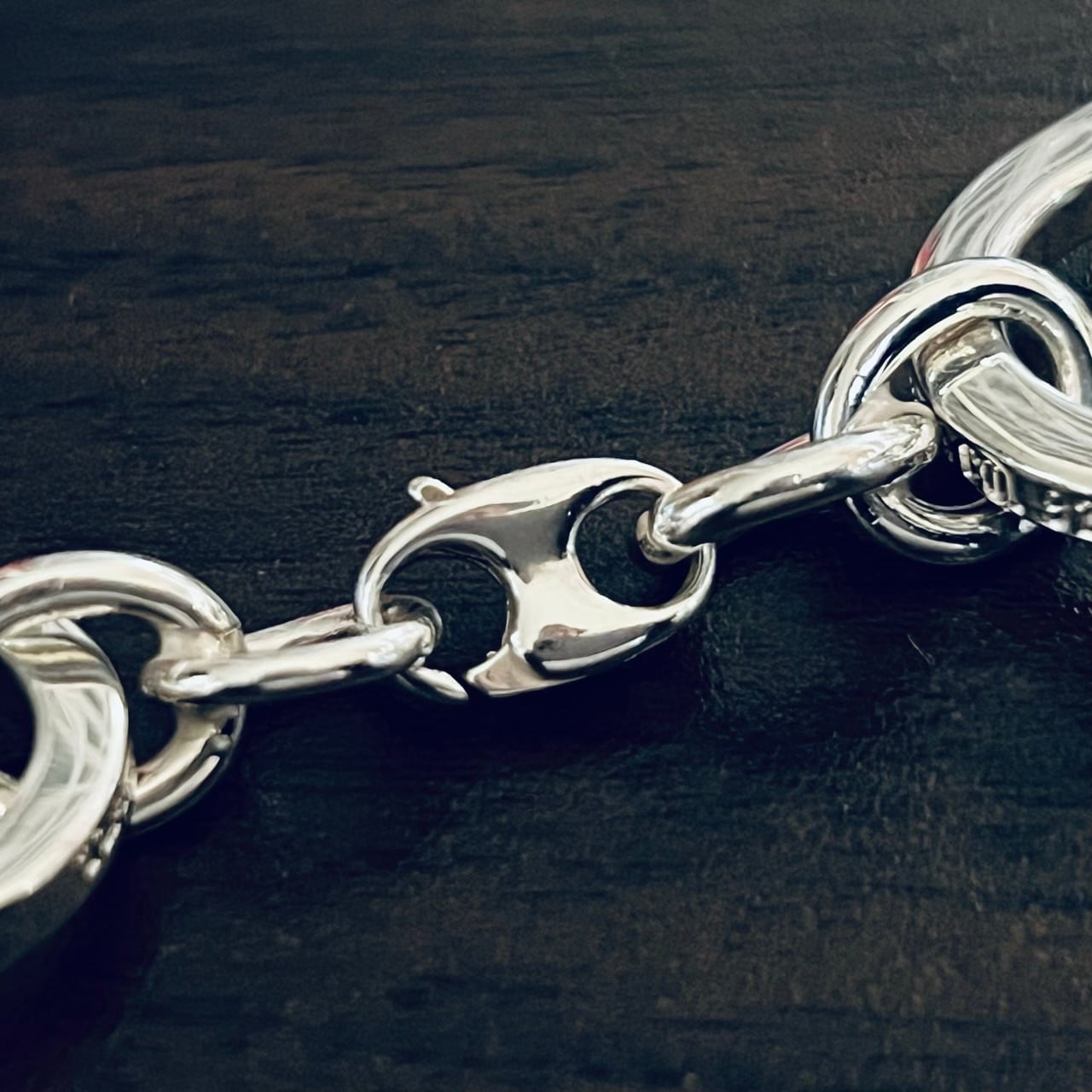 VINTAGE TIFFANY & CO. Double Shackle Key Chain Sterling VINTAGE TIFFANY & CO. Double Shackle Key Chain Sterling