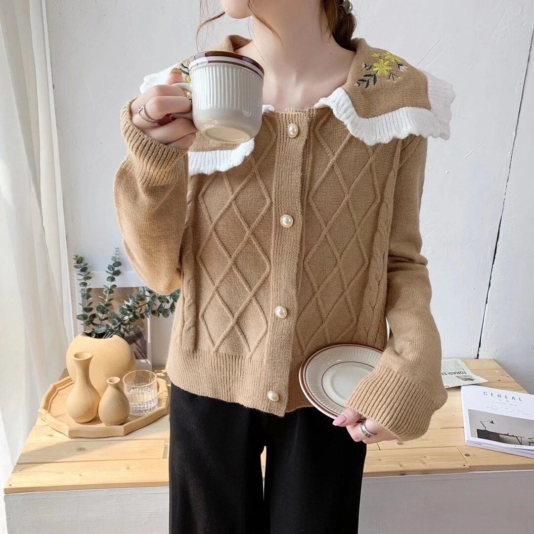 セーラーカラー刺繍カーディガン
