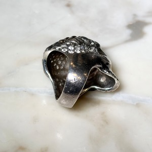 VIVIENNE WESTWOOD heavy gauge silver skull ring