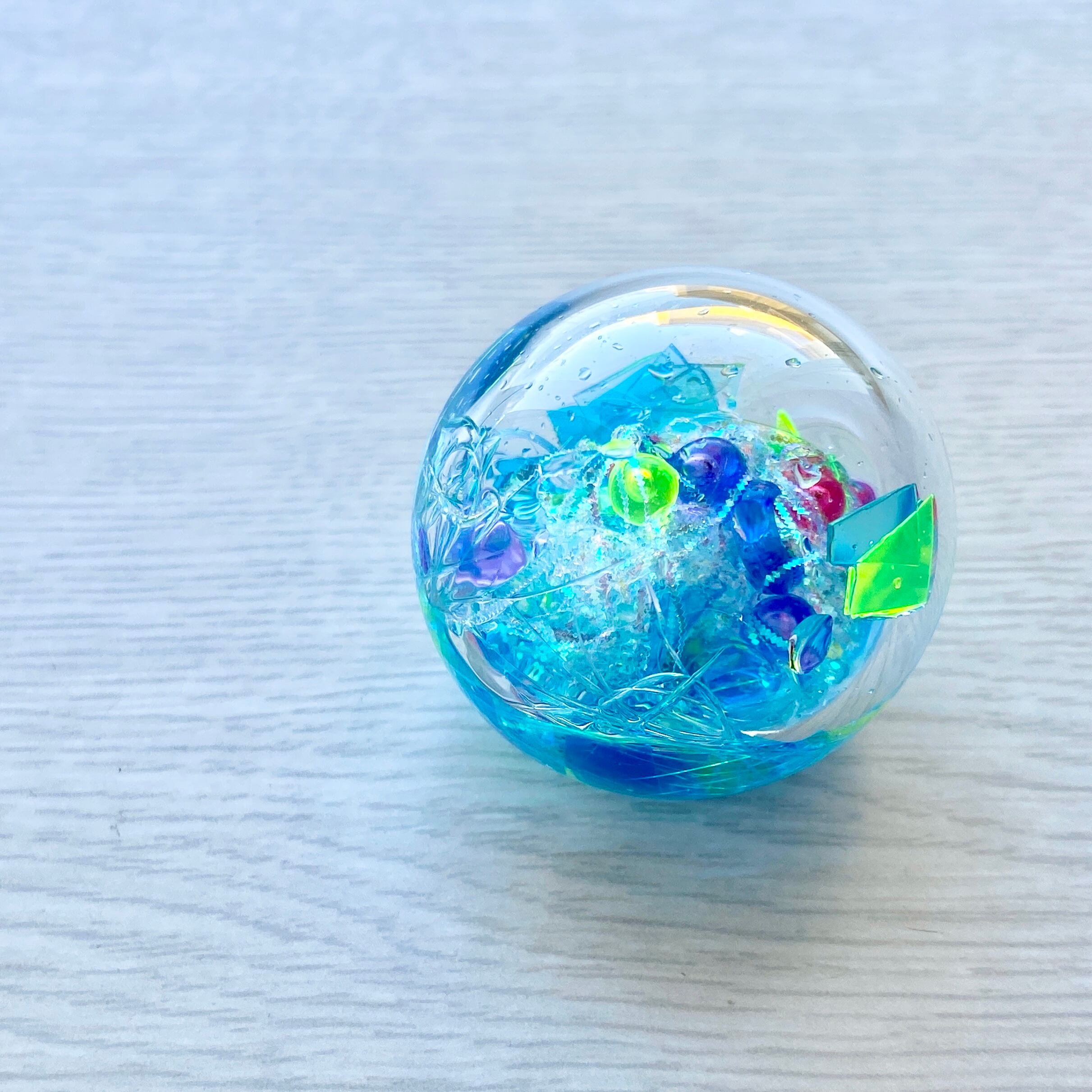 爽やかブルーのガラスマーブル | GlassNique（グラスニーク