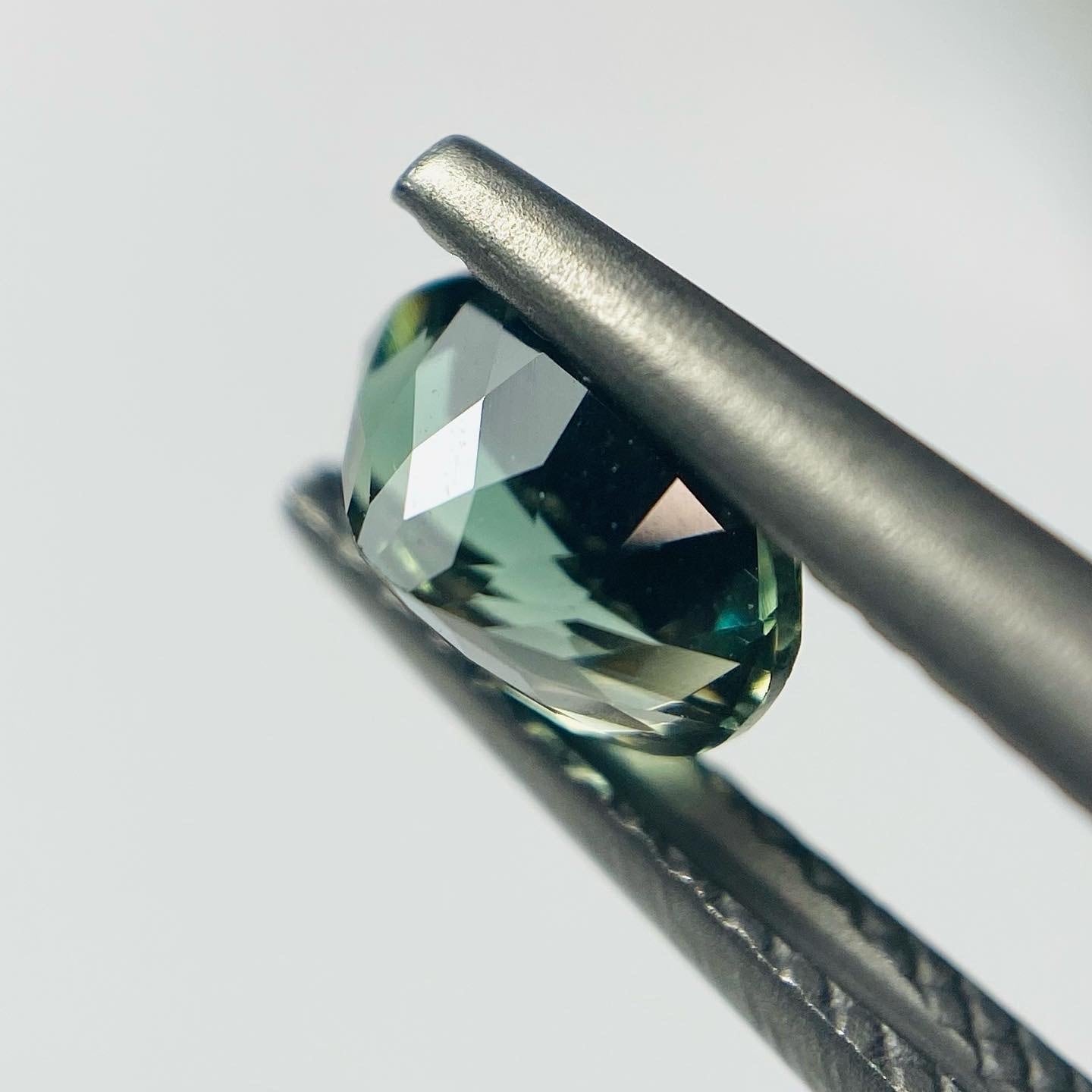 希少グリーンのオレゴンサンストーン8