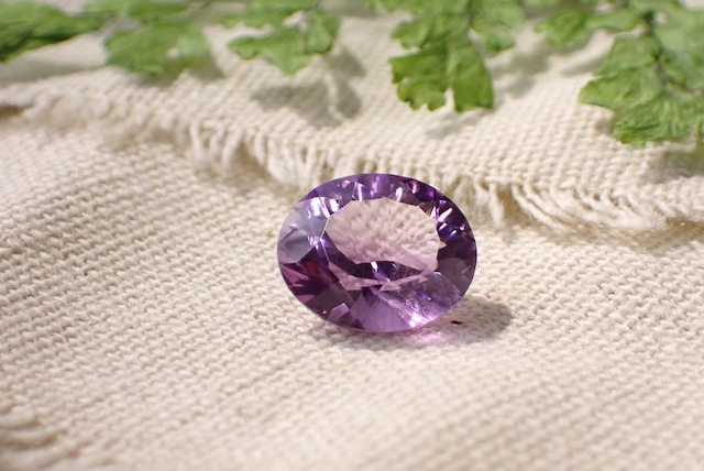 アメジスト(コンケーブカット)　4.53ct　[C11-689]