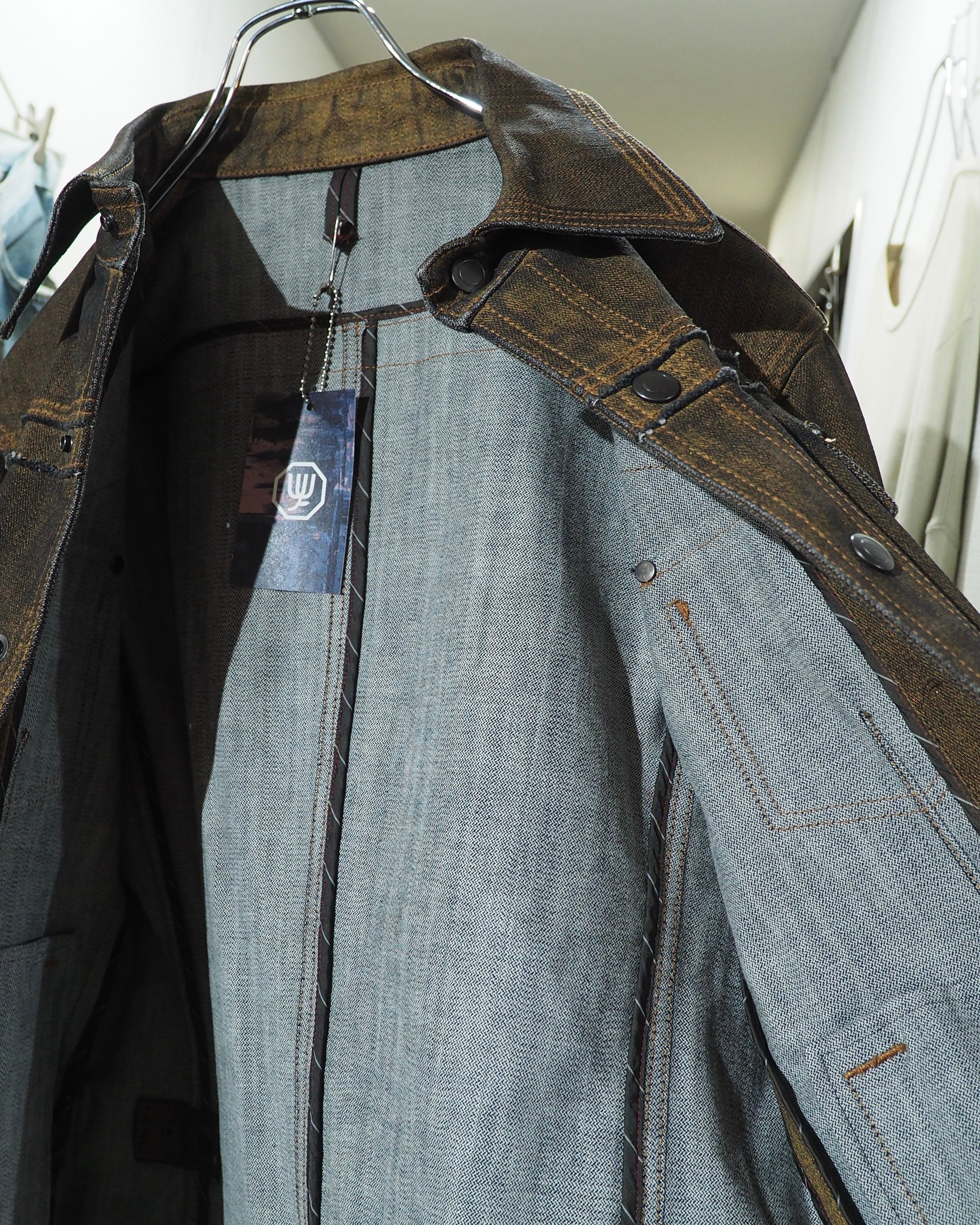 " ELLE HOMME " Beautiful Coating Processing × Western Details Denim Trucker Jacket
