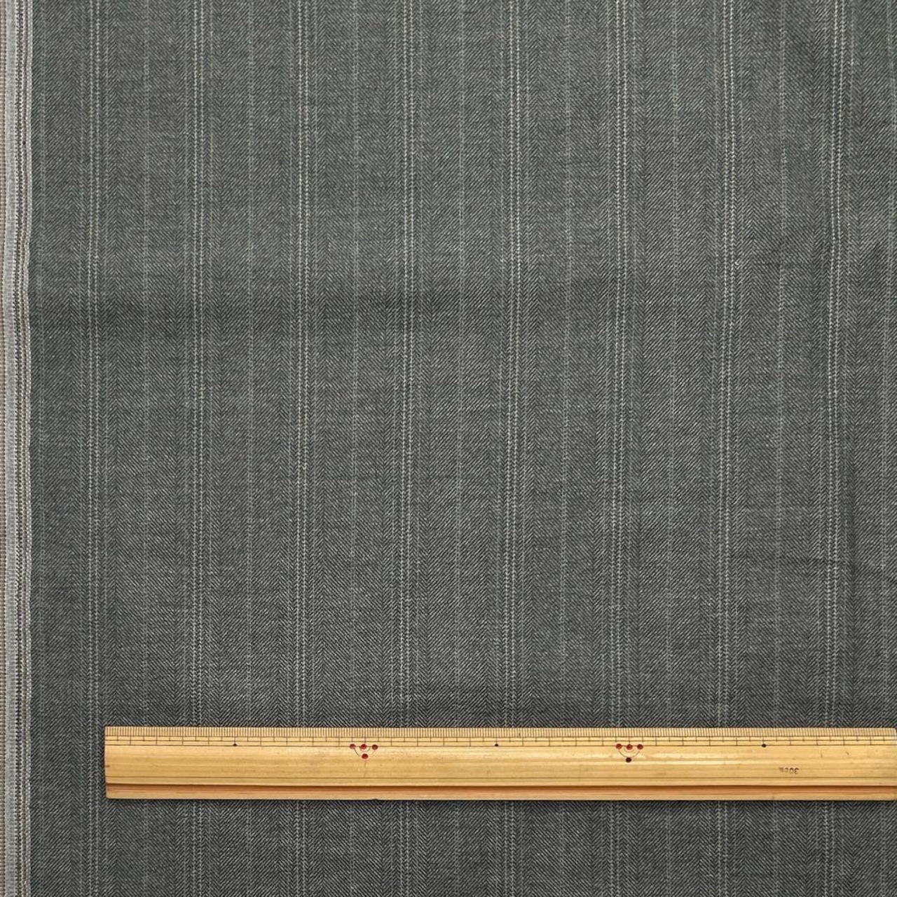 ★NY397◆2m◆綿ポリエステル先染めジャガードストレッチ生地◆オフホワイト