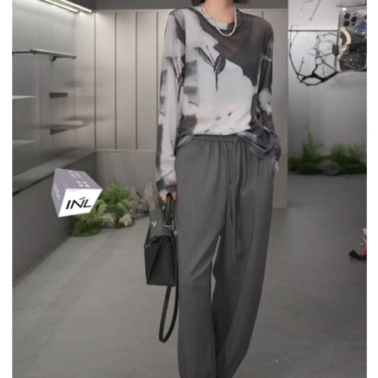 Sheer Oversized Sleeve Top L00393