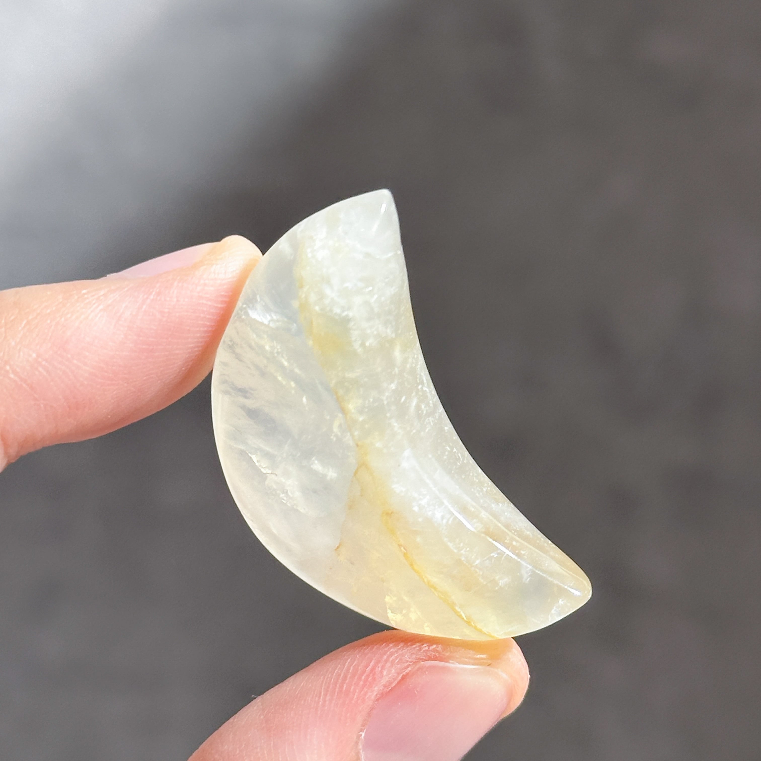 ゴールデンヒーラー 三日月12◇ Golden Healer ◇天然石・鉱物
