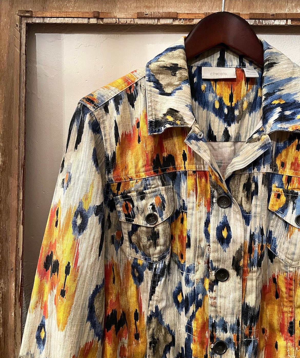 CHICO'S DESIGN ボタニカル柄　短丈トラッカージャケット