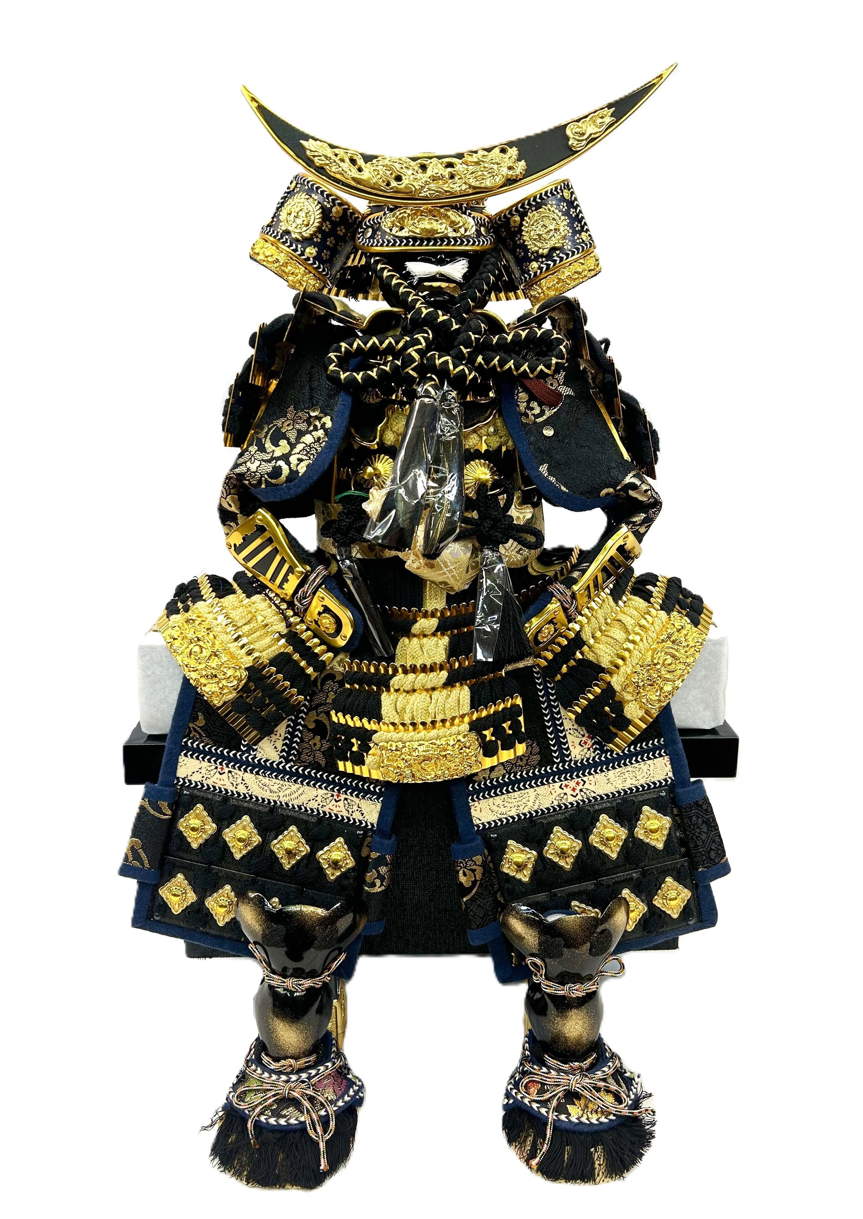 五月人形 Helmets & Samurai Dolls | 株式会社 山本人形