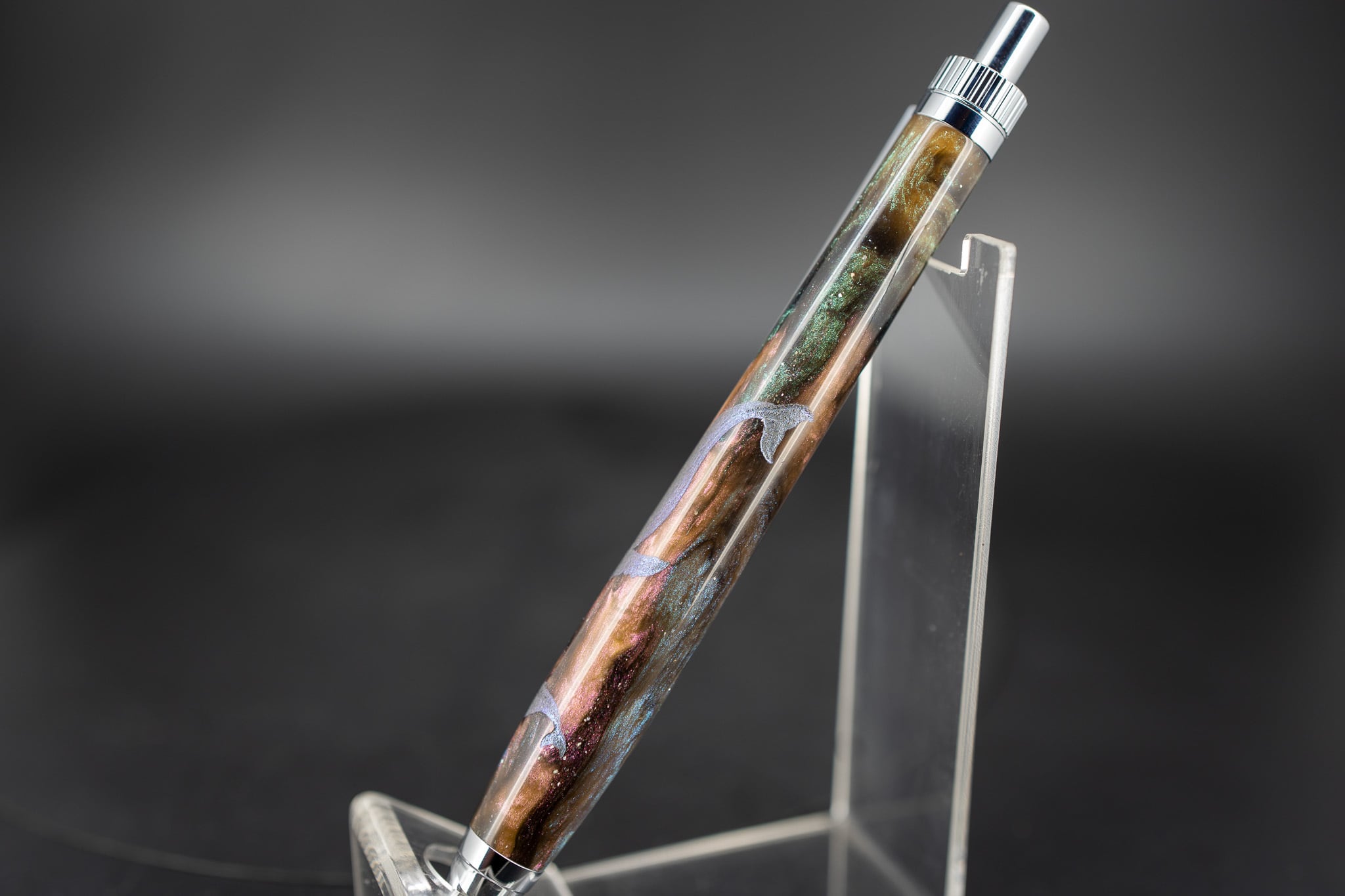 金杢犀 【創造性と透明美】 レジン 漆 沈金 金魚と水草 silver BP 創造性と透明美】 レジン 拭き漆 沈金 勇魚 silver MP | 木軸ペン工房