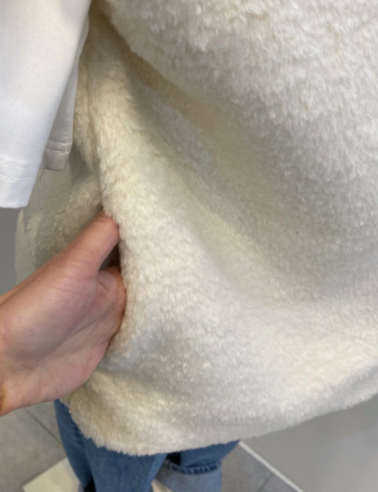 【新作5%OFF・3日間】Over-fit Chunky Boa Vest_2colors