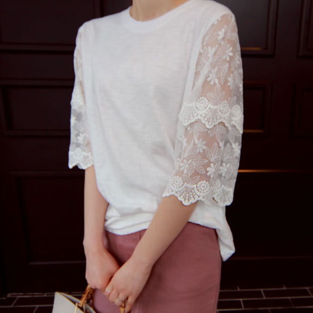 トップス レディース ブラウス シャツ ラウンドネック 長袖 七分袖 レース プルオーバー 無地 ホワイト S M L XL 大きいサイズ ラージサイズ 10代 20代 春 夏 かわいい 可愛い 大人 大人っぽ 大人可愛い 大人女子 上品 きれいめ かっこいい クール おしゃれ お洒落 女っぽ キュート フェミニン ガーリー エレガント カジュアル ファッション コーデ トレンド ラフ ルーズ ゆったり 体型カバー 通学 お出かけ デート ショッピング ランチ 旅行 女子会 イベント 休日 送料無料