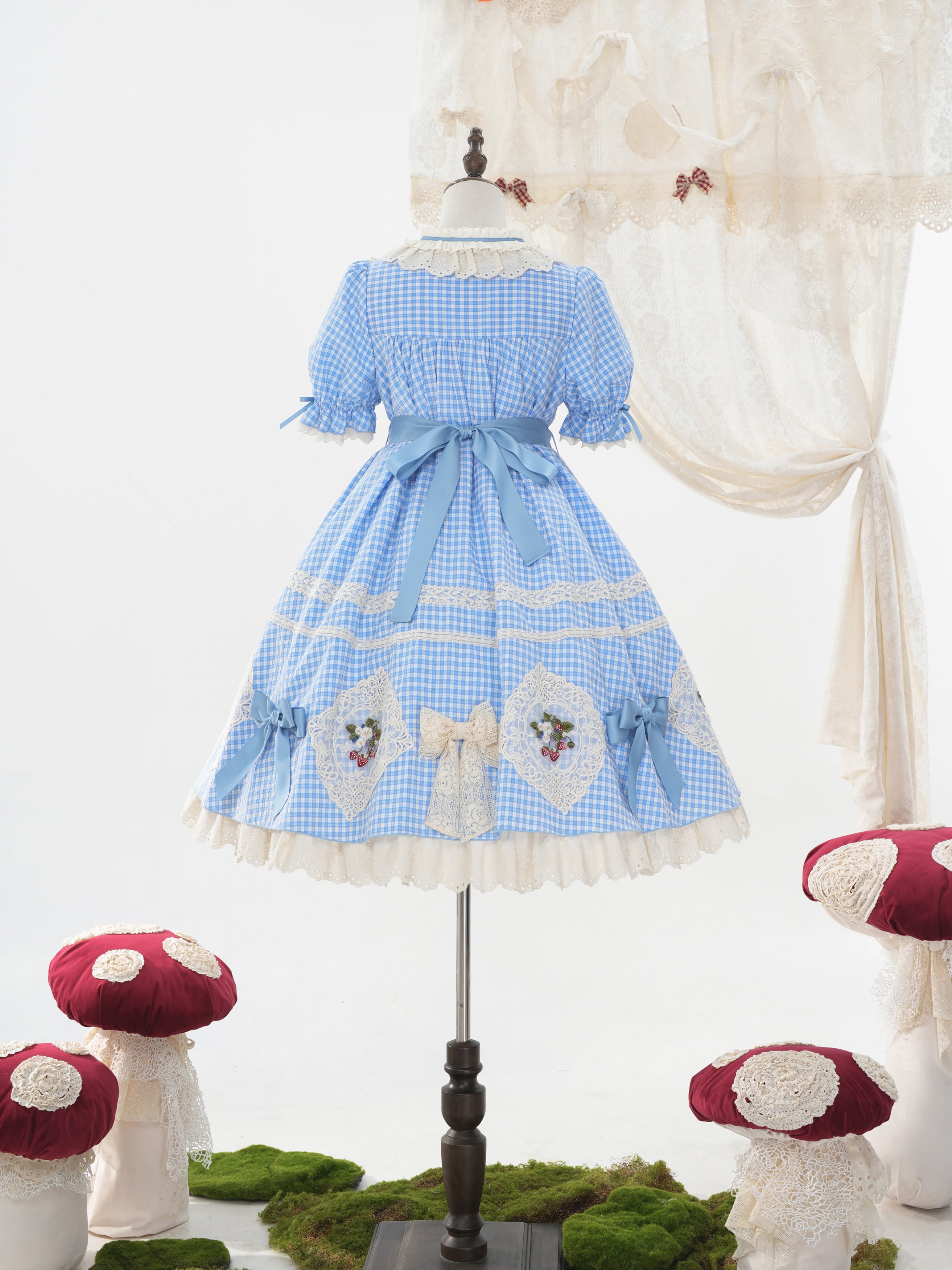 ストロベリー・リボンブーケ ギンガムチェックパフワンピース