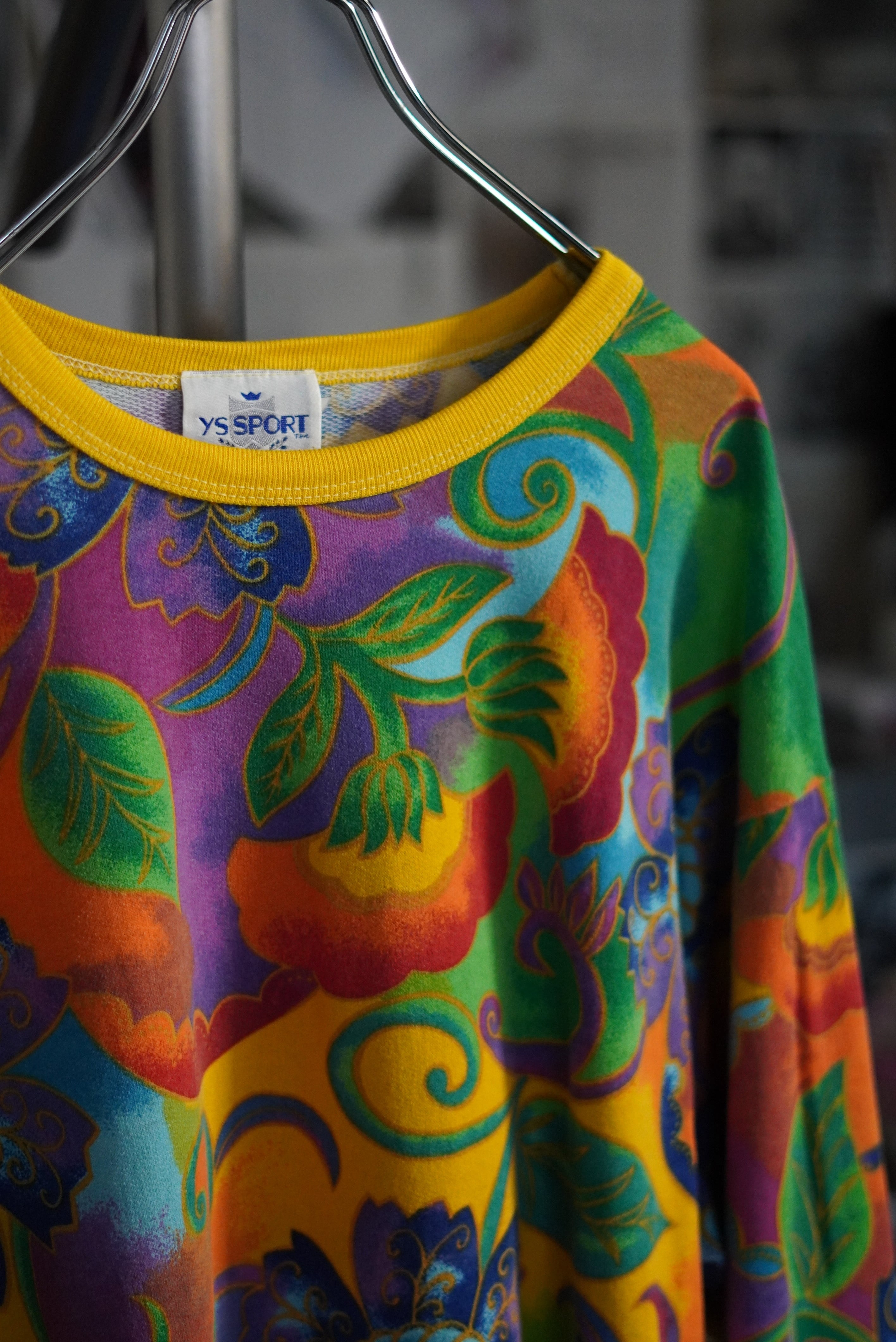 80'S UNIQUE PATTERN SWEATSHIRT