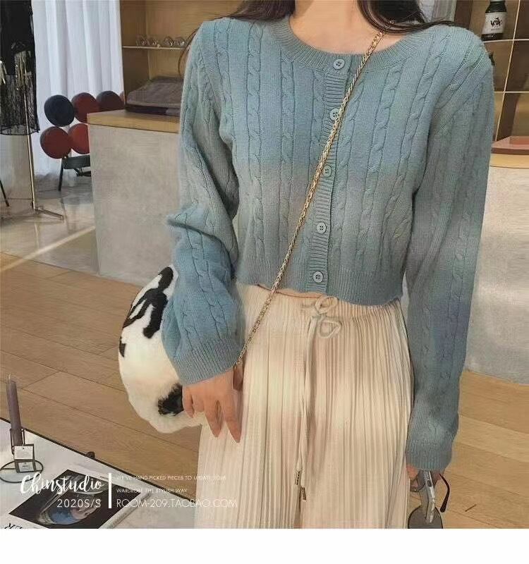 ニットカーディガン