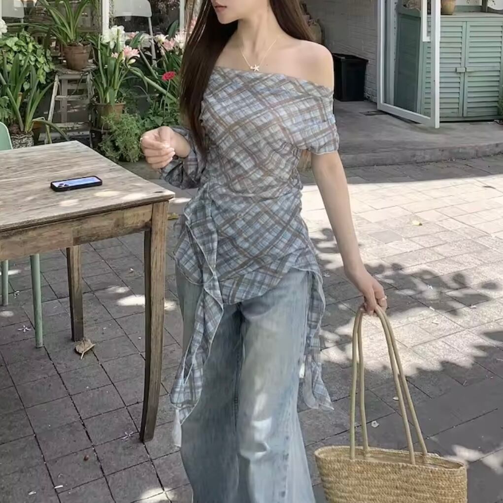 スパイシーヘムオフショルトップス