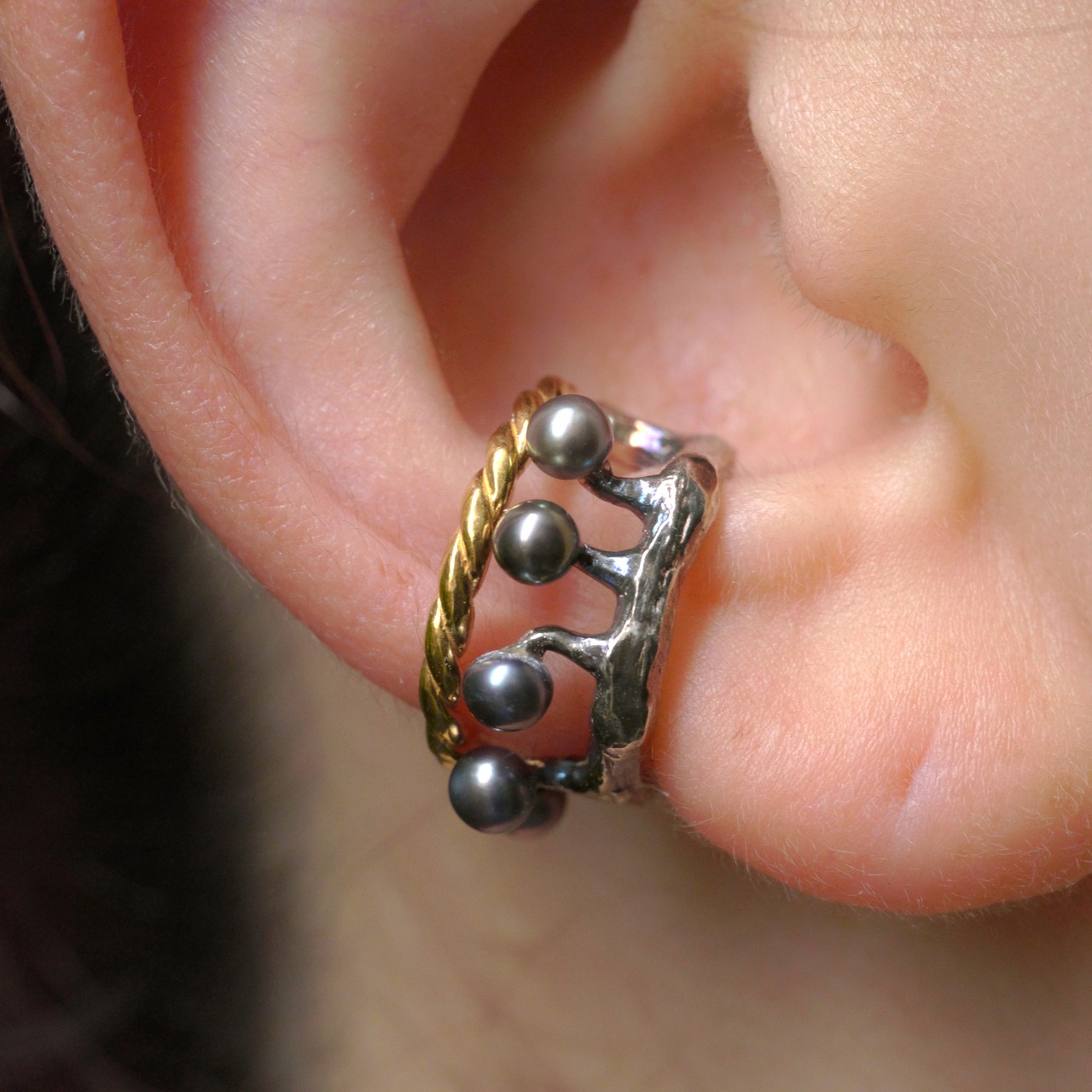 ルリホコリ イヤーカフ