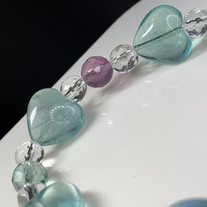 フローライトハートデザインブレスレット