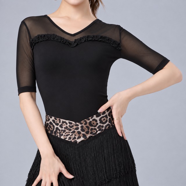 シアーフリルラインダンストップス 2色展開 A00119