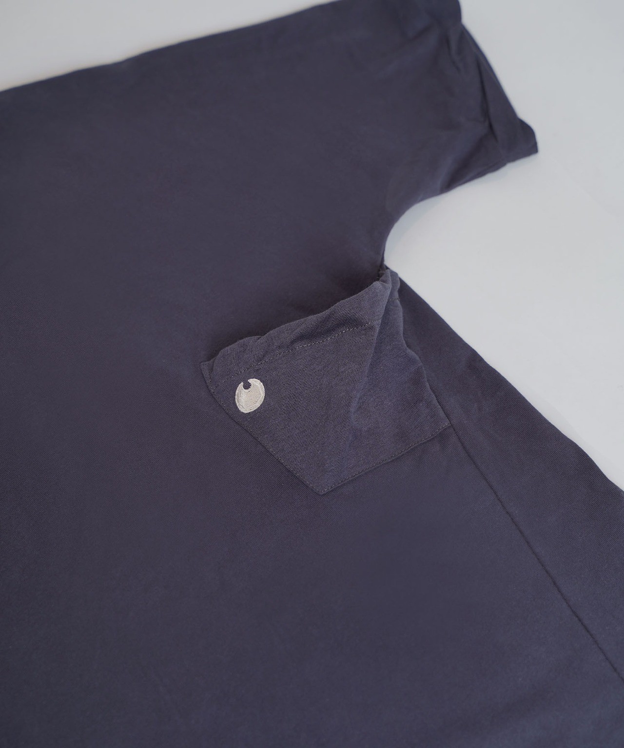 SUN&MOON ONE POINT POCKET T-SHIRT［HSC020］