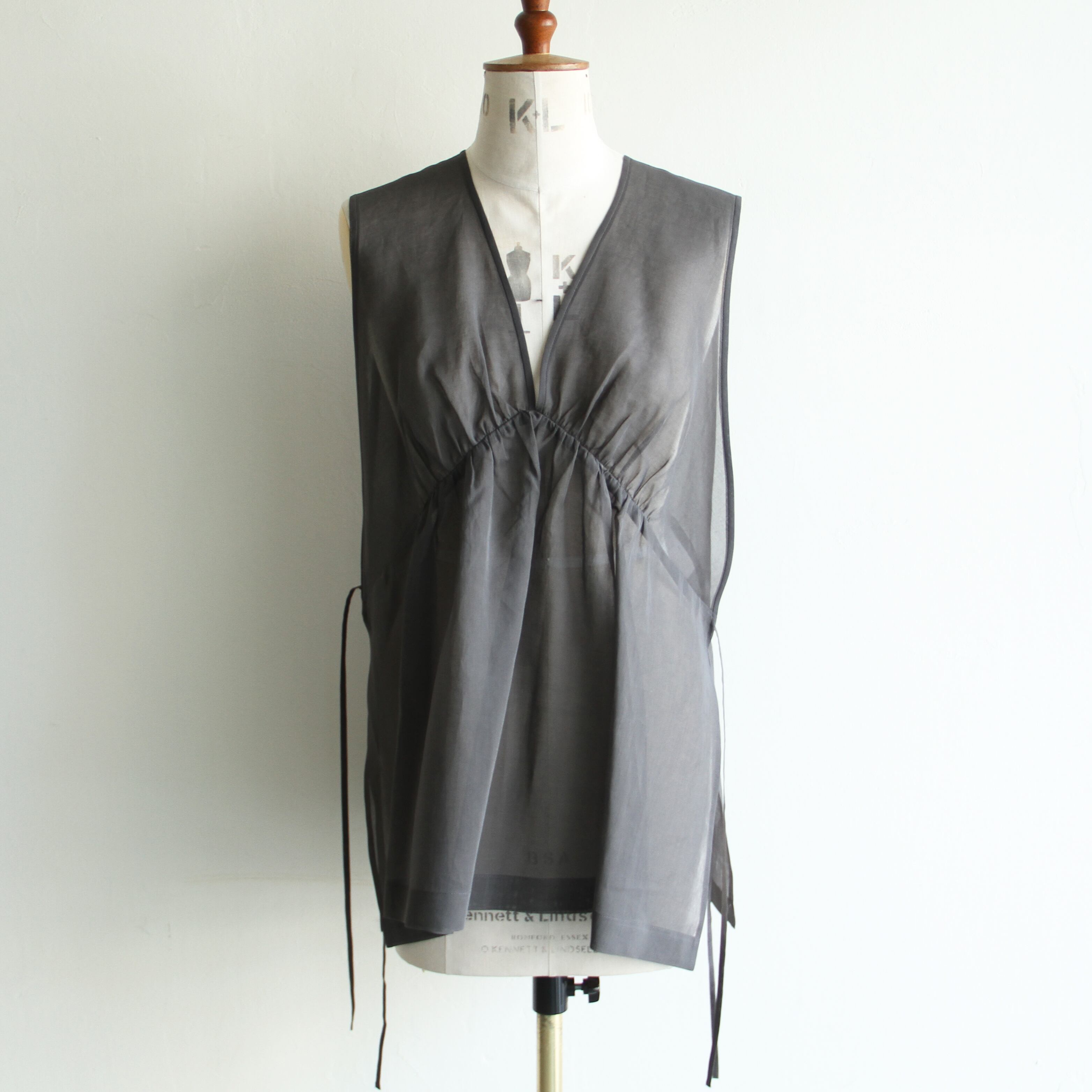 TENNE HANDCRAFTED MODERN オーガンジー ブラウス TENNE HANDCRAFTED MODERN テン ハンドクラフテッド モダン アイボリー
